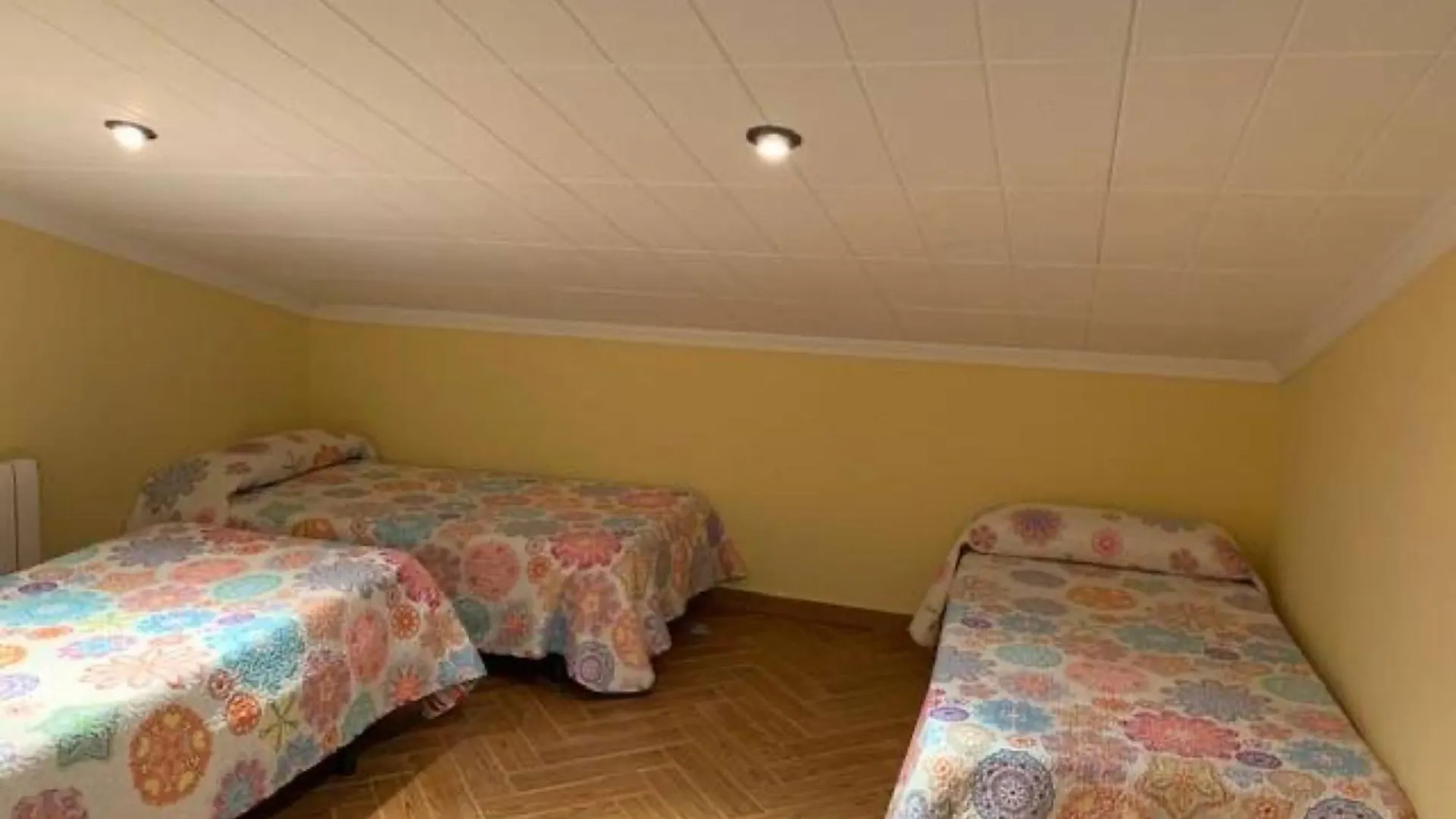Vila M Angels Riumar